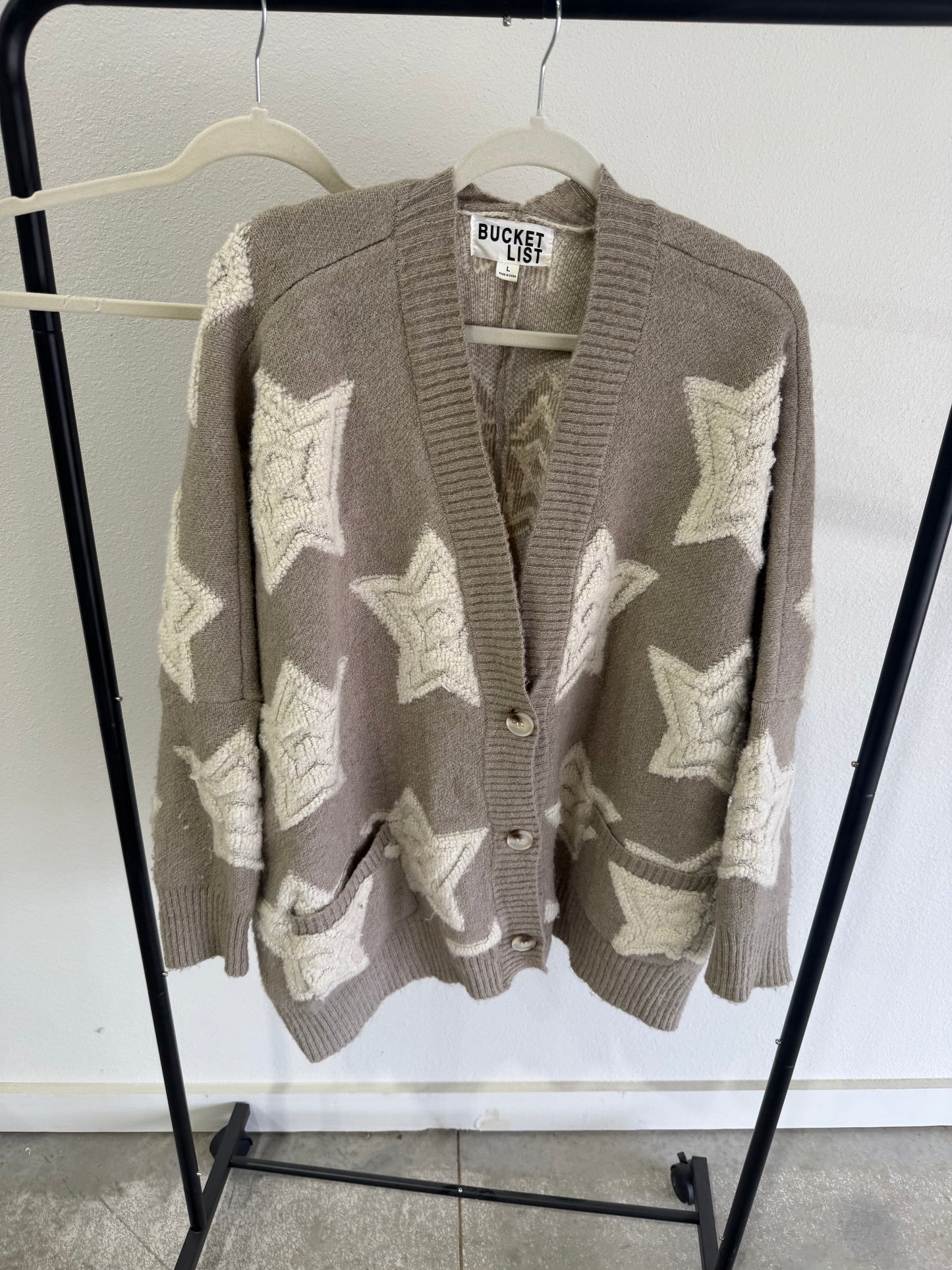 Closet Clean Out 2/2