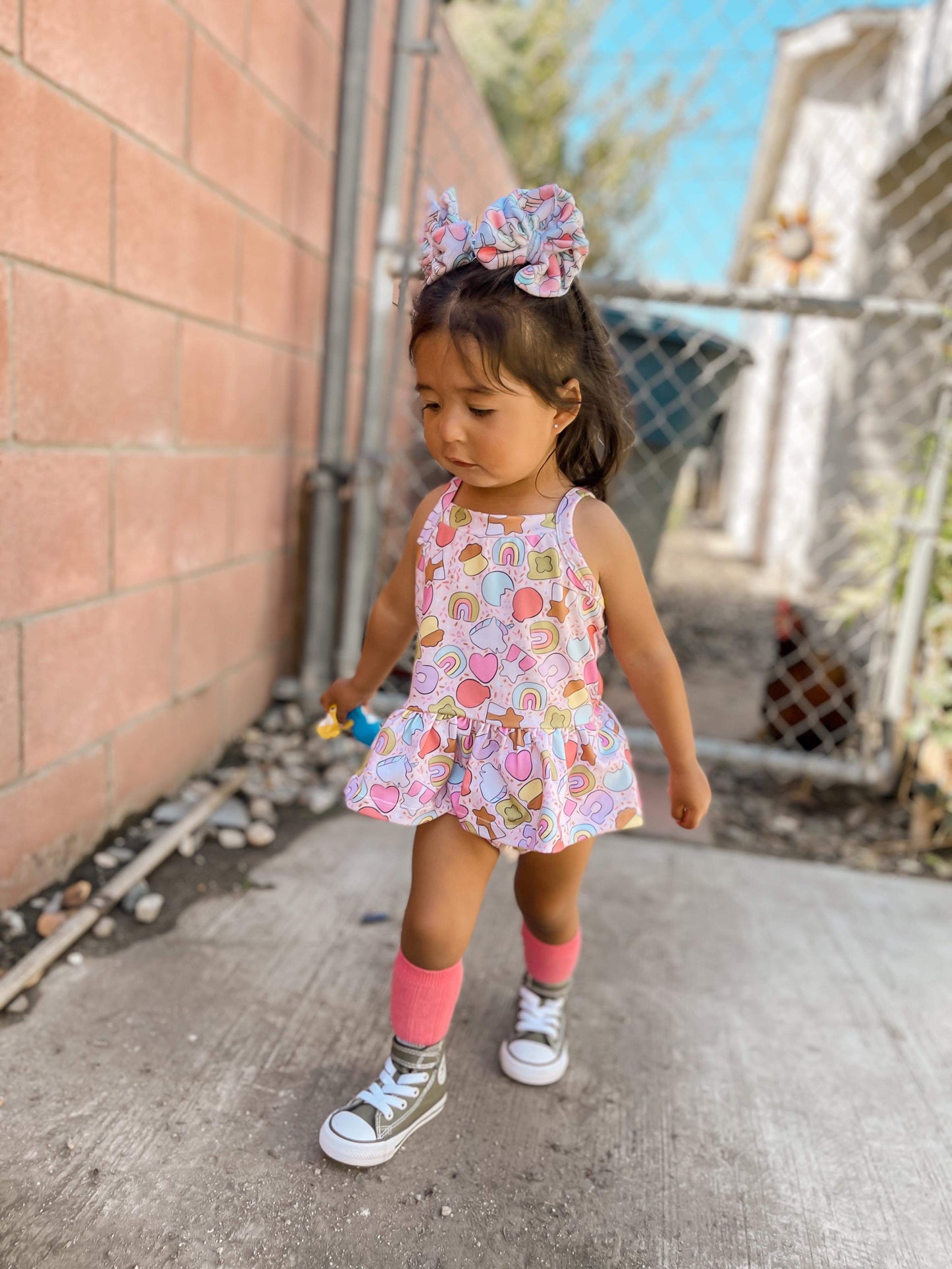 BUTTERFLY PIGGIE STYLE